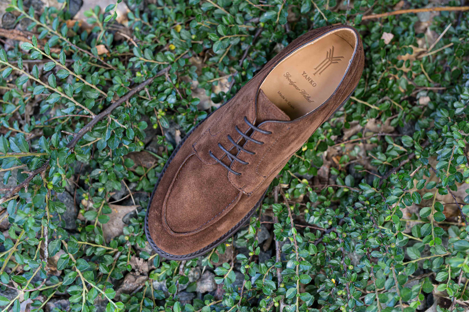 Yanko apron derby ruskea mokka