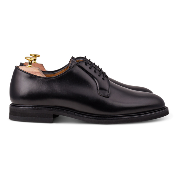 Yanko plain toe derby svart Shell cordovan
