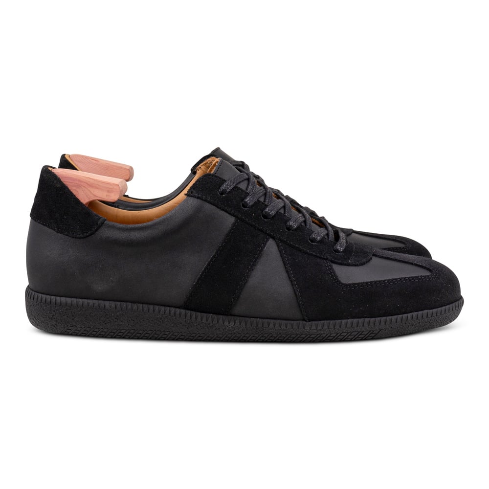 Skolyx premium GAT sneaker nera con suola scura