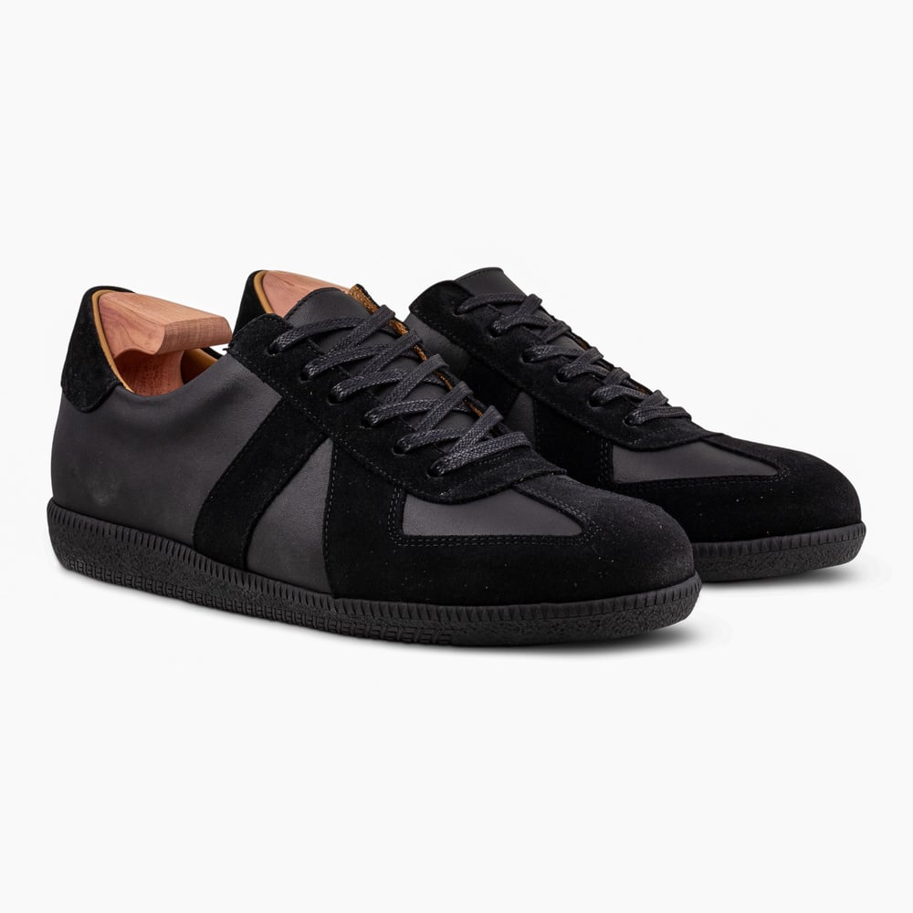Skolyx premium GAT sneaker nera con suola scura