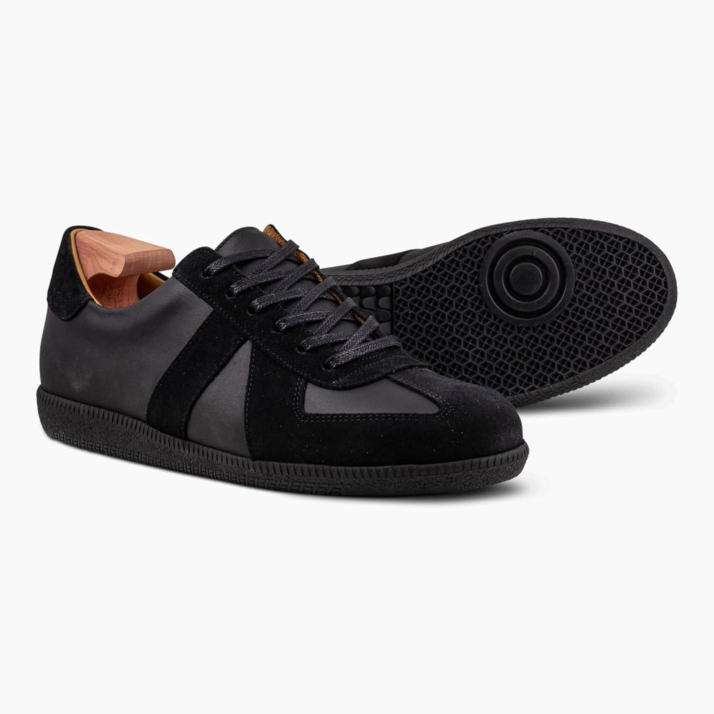 Skolyx premium GAT sneaker nera con suola scura