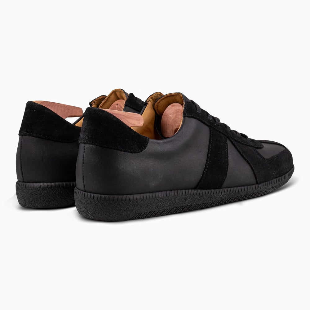 Skolyx premium GAT sneaker nera con suola scura