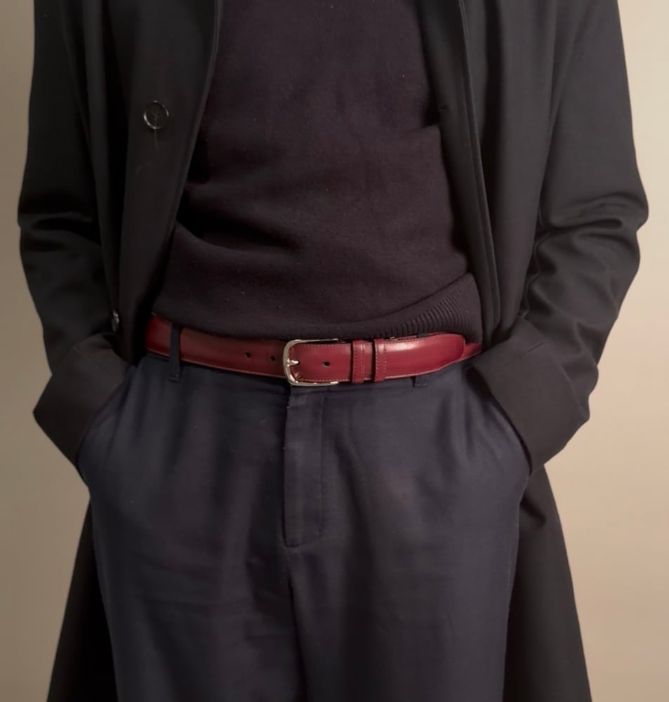 Riem van bordeauxrood leer
