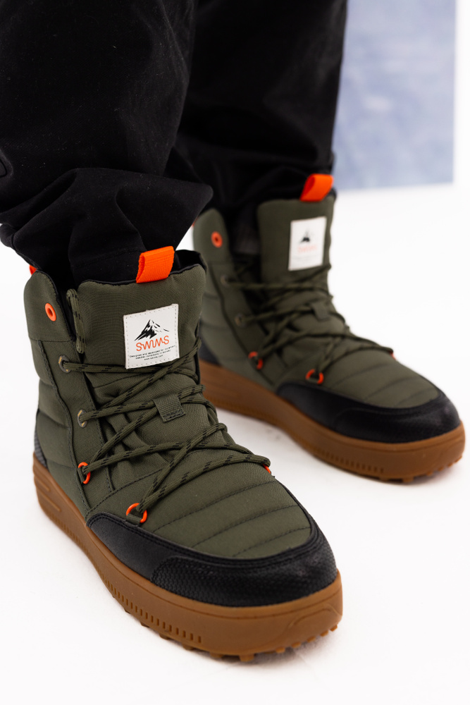 Swims, Snow Runner, oliivinvihreä