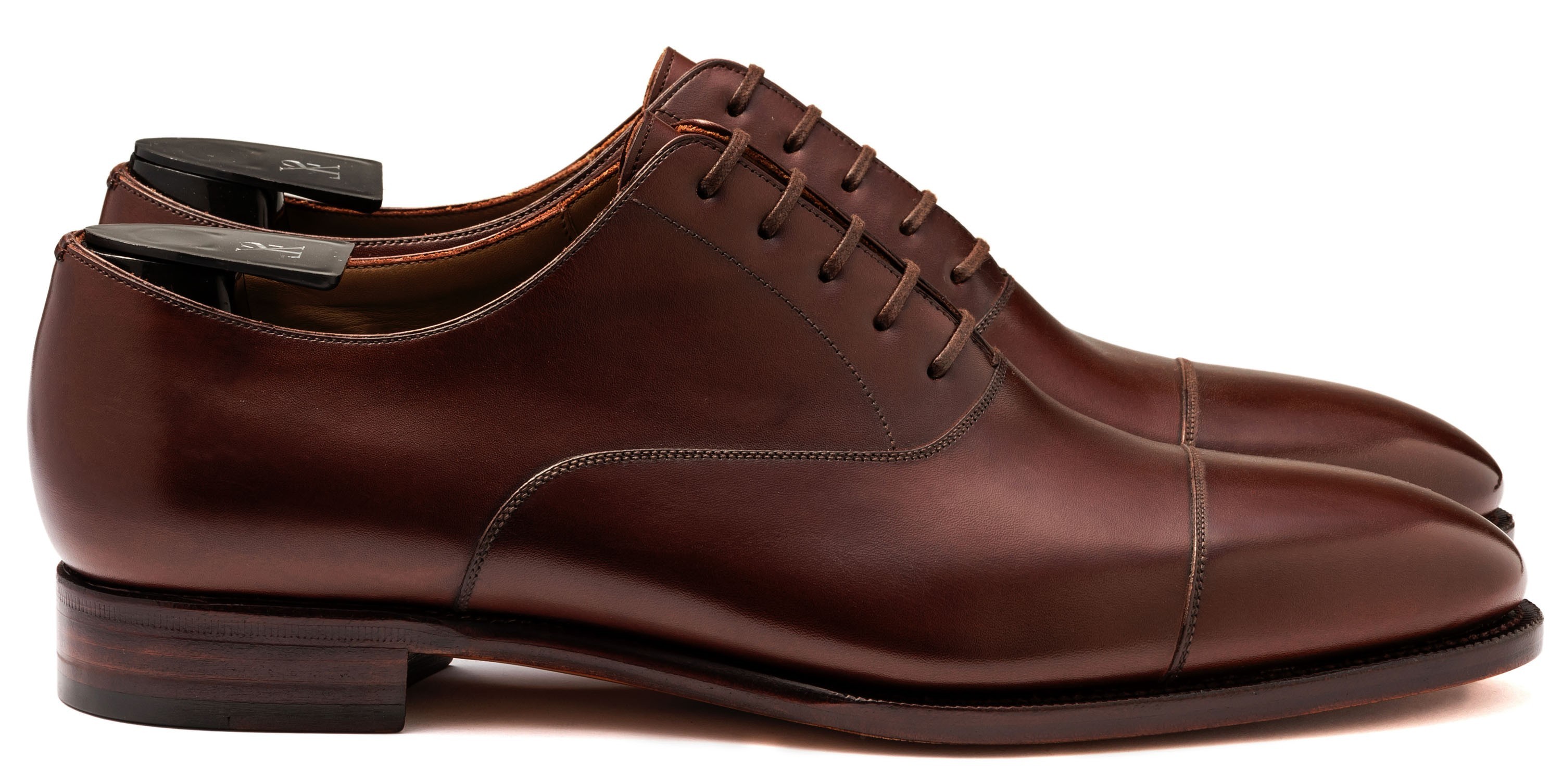 TLB Artista glatte cap toe Oxfords i mørkebrun Vegano